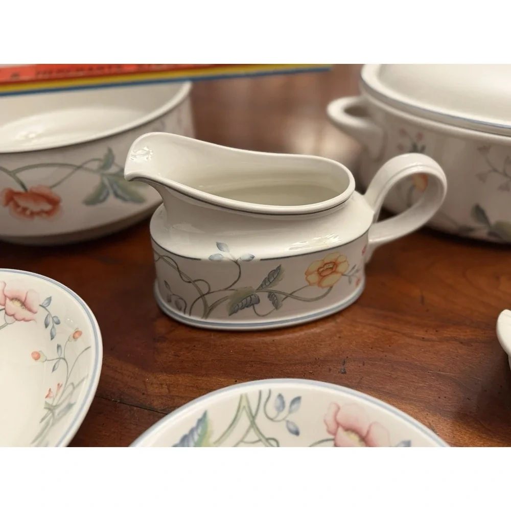 Villeroy & Boch ALBERTINA Covered Casserole Gravy Boat Serving Bowl West Germany